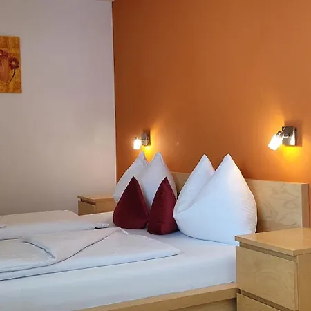 Aparthotel Bergkristall 3*