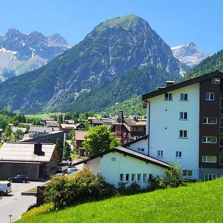 Bergkristall 3*